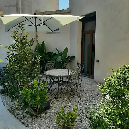 Arbousier -a 5 Min Des Plages - Parking Apartment